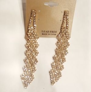 Exquisite dangling sparkly gold earrings